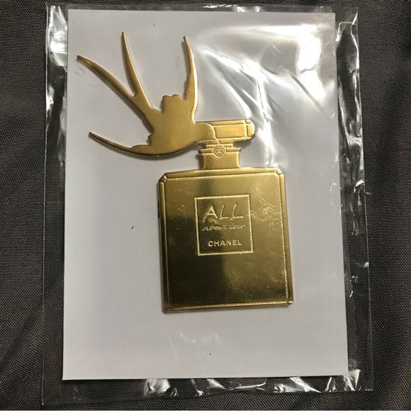 CHANEL Parfums All About Coco Gold Perfume Bottle Pin Brooch Decorative - Picture 1 of 3